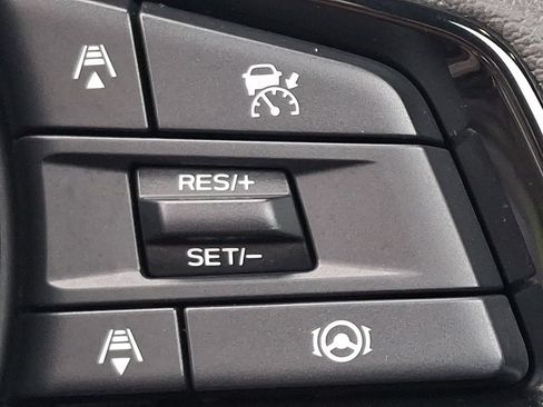 Used 2025 Subaru Forester Touring AWD/4WD image 24