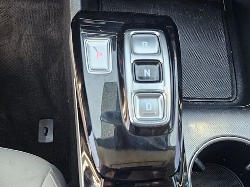 Used 2012 MAZDA MAZDA3 i Touring FWD image 31