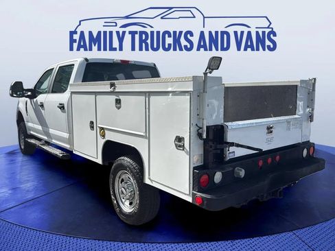 Used 2018 Ford F250 XL w/ Power Equipment Group AWD/4WD image 8
