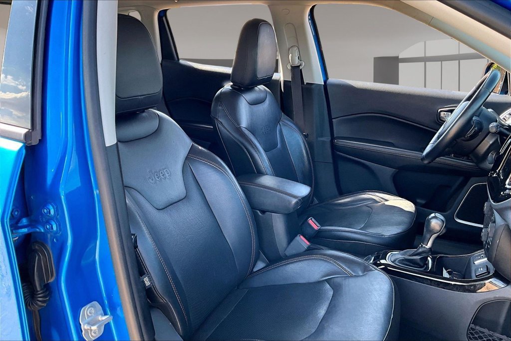 Used 2018 Jeep Compass Limited w/ Navigation Group FWD image 7