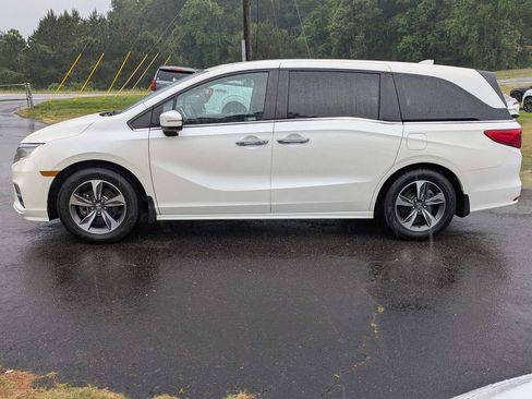 Used 2018 Honda Odyssey Touring image 3