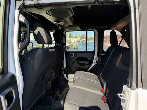 Certified 2021 Jeep Wrangler Sport S image 10