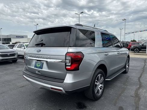Used 2023 Ford Expedition Limited AWD/4WD image 5