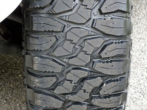 Used 2022 Toyota 4Runner SR5 RWD image 10