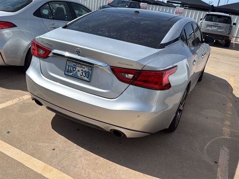 Used 2017 Nissan Maxima Platinum FWD image 10