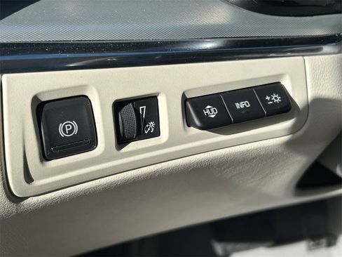 Used 2020 Cadillac XT5 Premium Luxury image 29