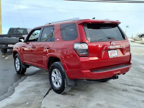 Certified 2018 Toyota 4Runner SR5 image 4
