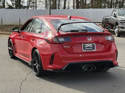 Used 2025 Honda Civic Type R image 11