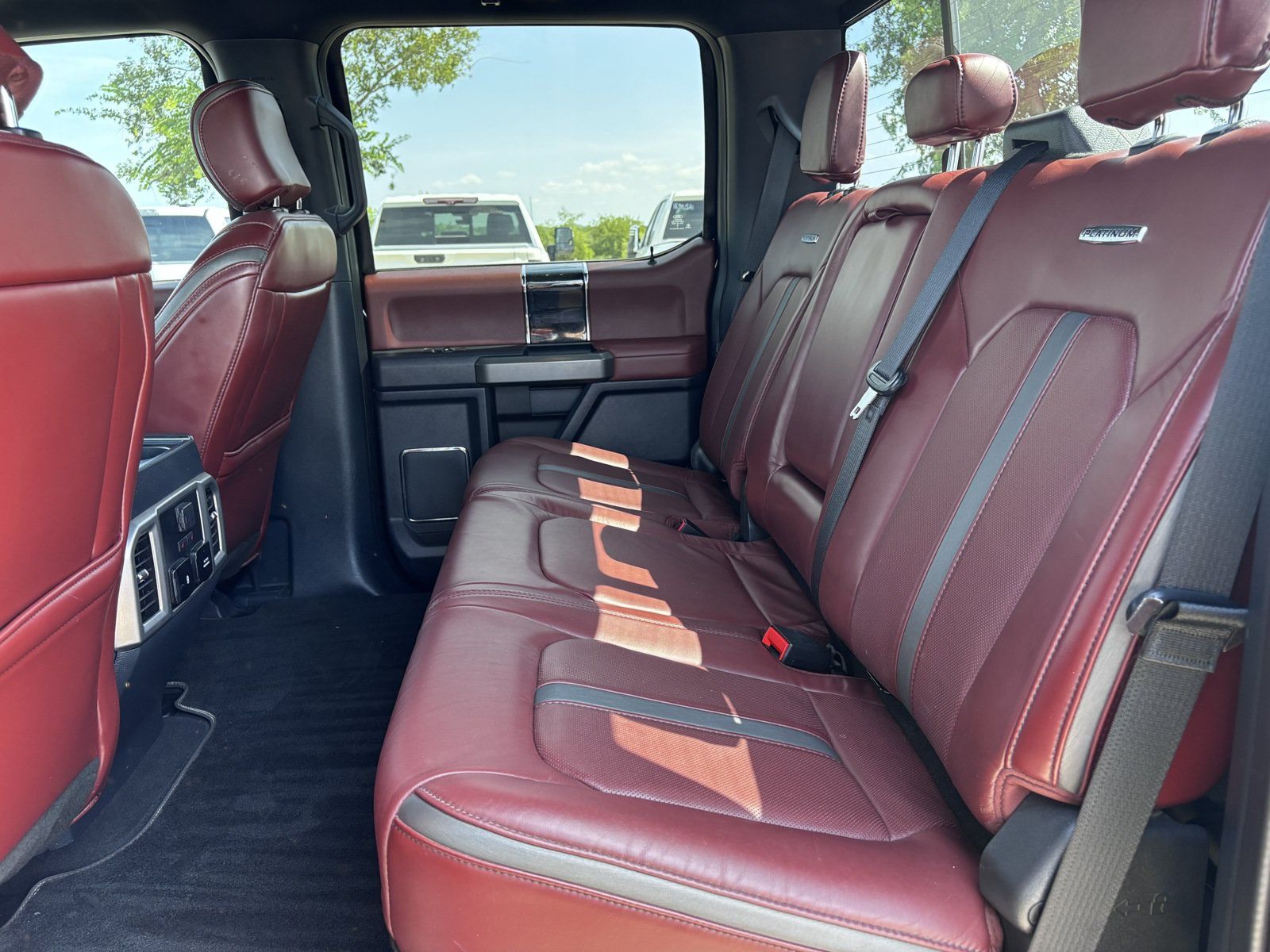 Used 2022 Ford F350 Platinum AWD/4WD image 20