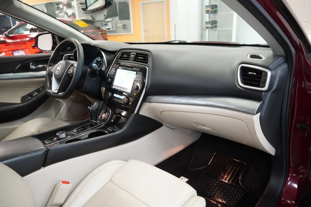 Used 2018 Nissan Maxima 3.5 SL FWD image 36