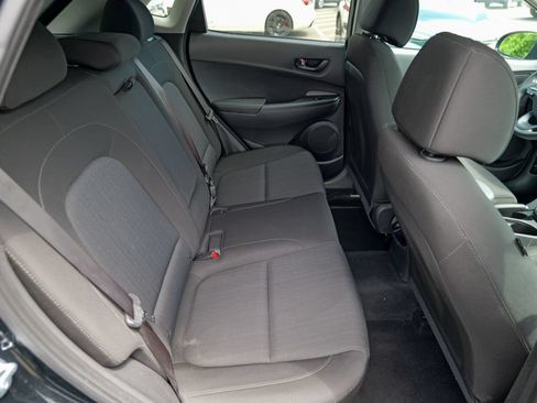 Used 2023 Hyundai Kona SEL AWD/4WD image 32