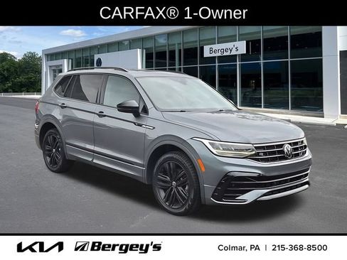 Certified 2022 Volkswagen Tiguan SE R-Line AWD/4WD image 3