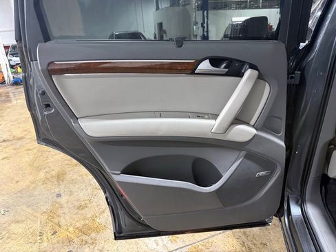 Used 2014 Audi Q7 TDI Prestige w/ Prestige Package image 25