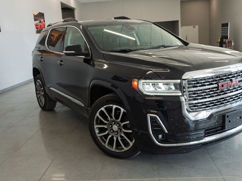 Used 2020 GMC Acadia Denali image 2