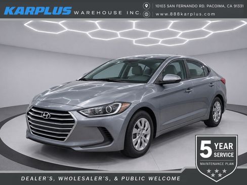 Used 2018 Hyundai Elantra SE FWD image 1