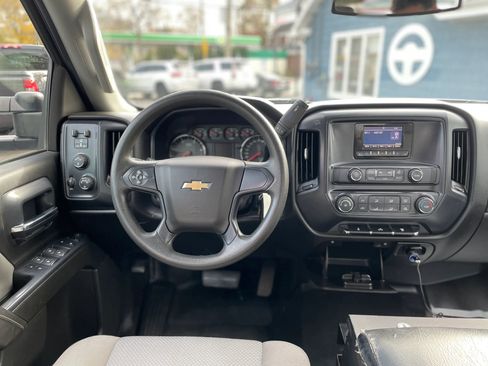 Used 2015 Chevrolet Silverado 2500 W/T w/ Snow Plow Prep Package image 10