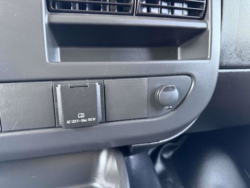 Used 2025 GMC Savana 2500 w/ Driver Convenience Package RWD image 25