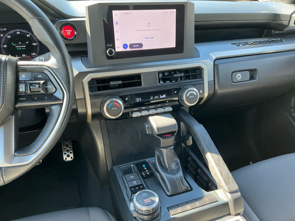 Used 2025 Toyota Tacoma TRD Sport AWD/4WD image 12