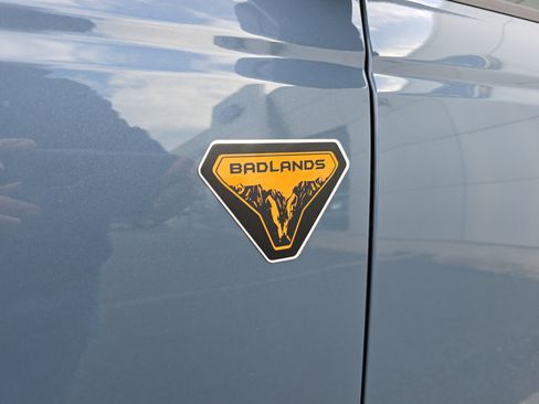 New 2025 Ford Bronco Badlands image 12