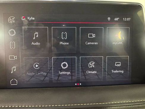 Used 2023 GMC Yukon SLT w/ SLT Luxury Package AWD/4WD image 21