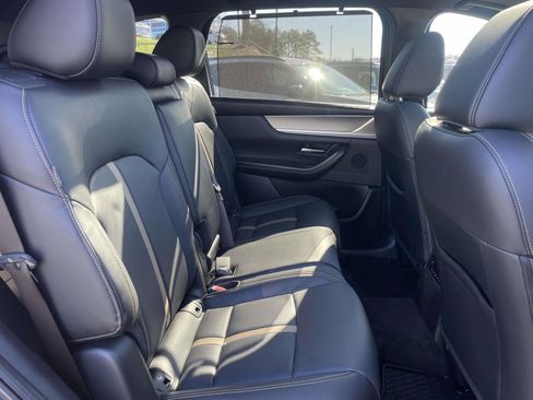 Used 2025 MAZDA CX-90 3.3 Turbo S w/ Premium Package image 17