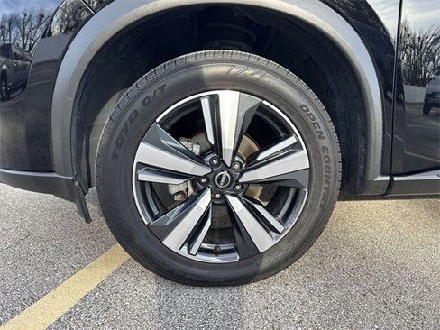 Used 2024 Nissan Rogue SL image 36