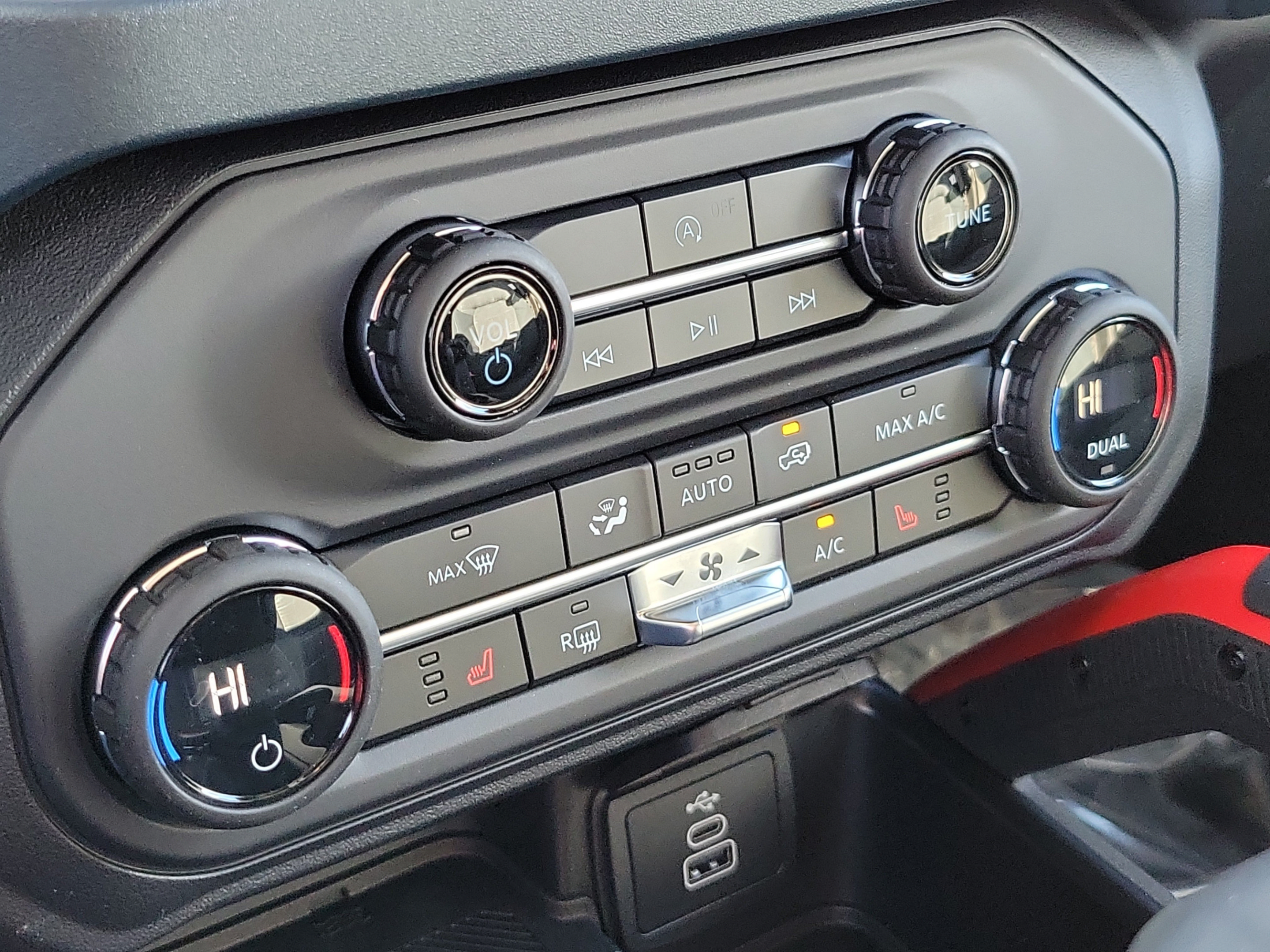 New 2026 Ford Bronco Heritage Edition AWD/4WD image 29