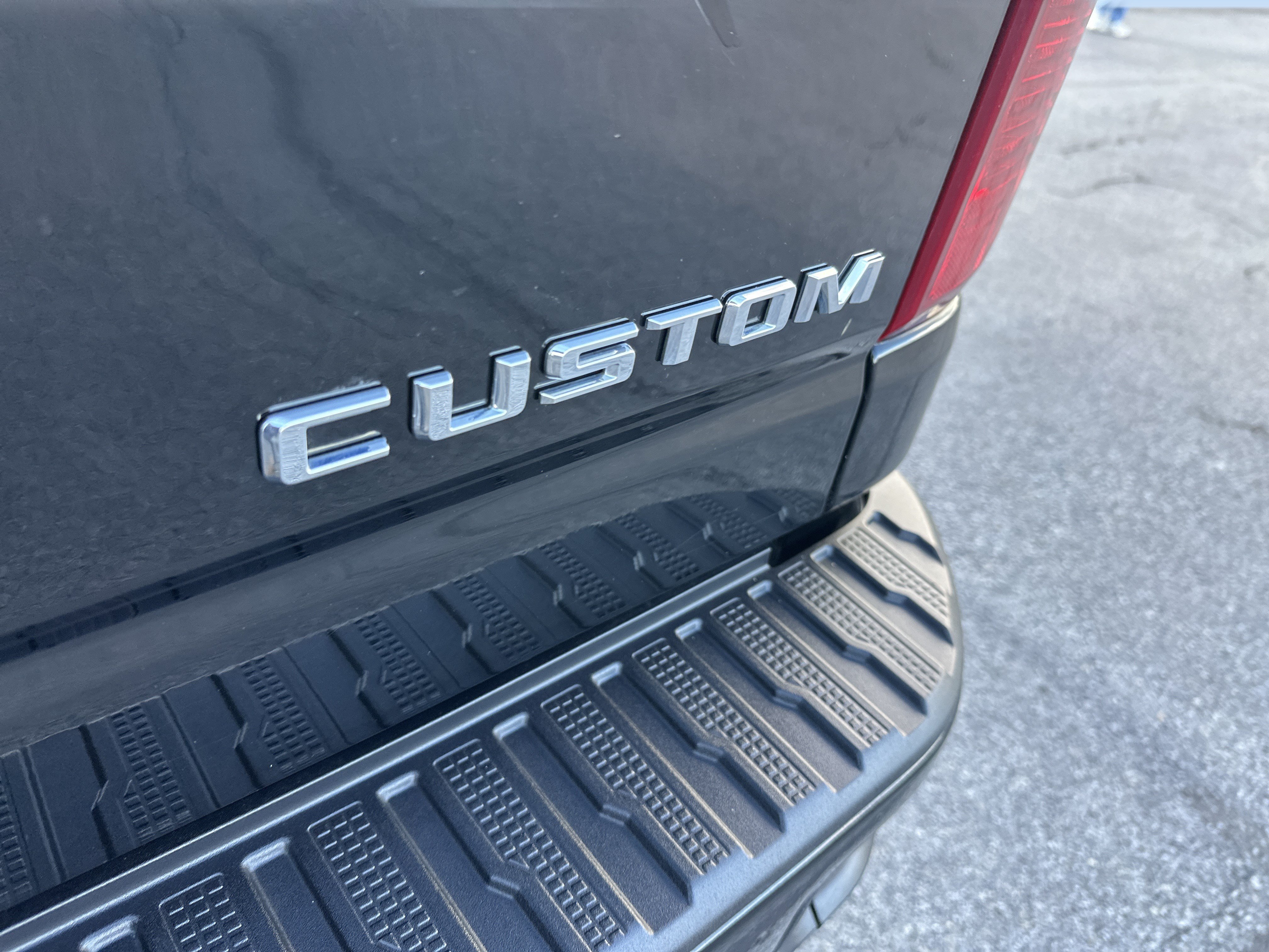 Certified 2024 Chevrolet Silverado 2500 Custom w/ Custom Value Package AWD/4WD image 8