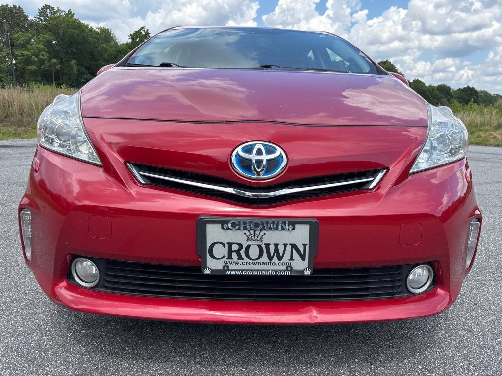 Used 2014 Toyota Prius V Five FWD image 8
