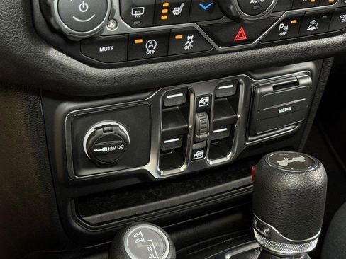 New 2025 Jeep Wrangler Sport S image 25