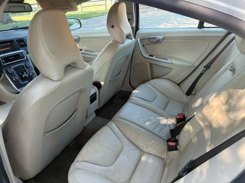 Used 2012 Volvo S60 T5 image 7