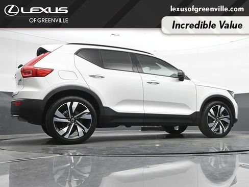 Used 2023 Volvo XC40 B5 Ultimate w/ Protection Package Premier AWD/4WD image 32