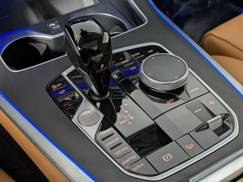 Certified 2022 BMW X7 xDrive40i w/ Premium Package image 25