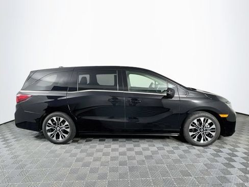 Certified 2026 Honda Odyssey Elite image 8