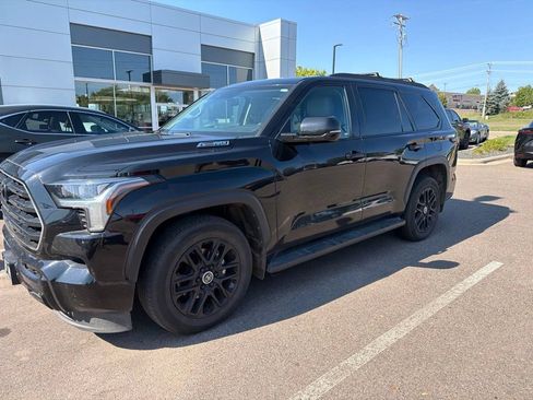 Used 2024 Toyota Sequoia Limited w/ Nightshade Package AWD/4WD image 5