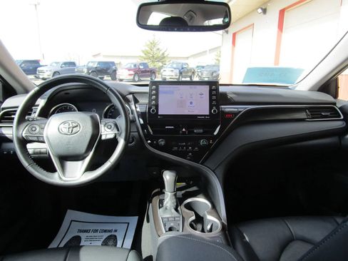 Used 2024 Toyota Camry XLE FWD image 34