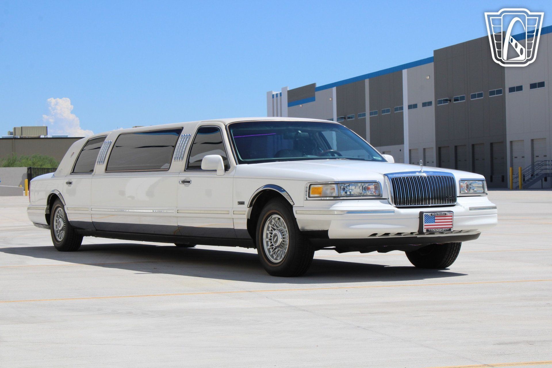 Used 1996 Lincoln Town Car Executive RWD image 8