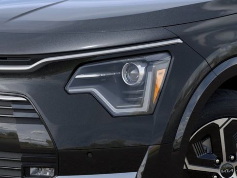 New 2026 Kia Niro FWD image 11