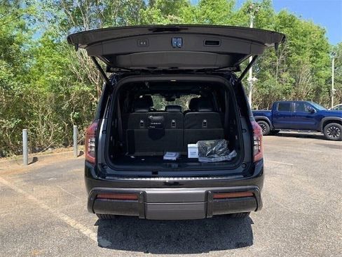 New 2025 Nissan Armada PRO-4X w/ Pro-4X Premium Package image 5