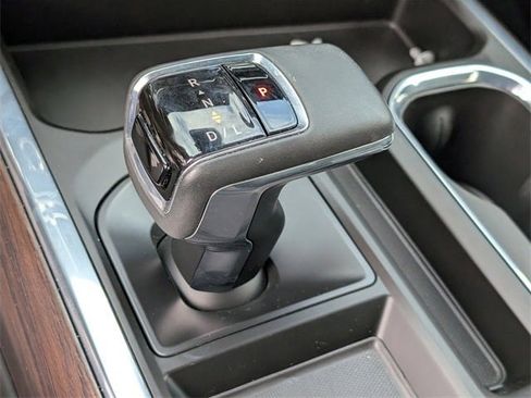 Certified 2023 GMC Sierra 1500 SLT image 19