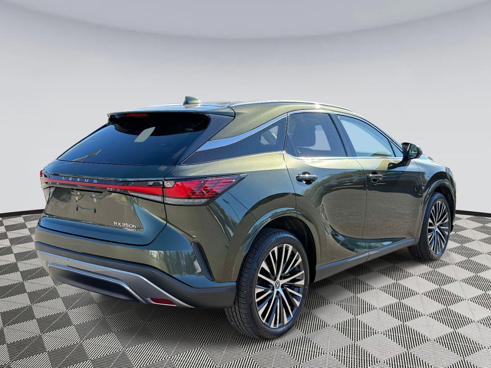 Used 2025 Lexus RX 350 w/ Convenience Package AWD/4WD image 2