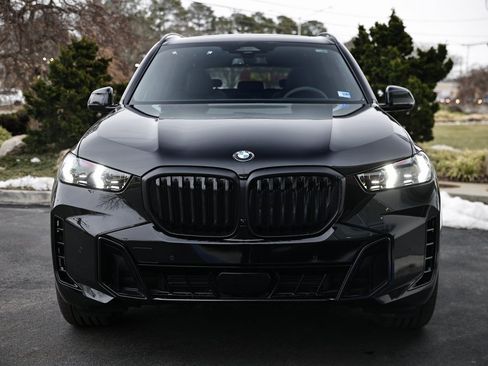 New 2026 BMW X5 xDrive40i w/ M Sport Package image 13