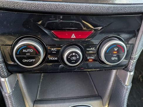 Used 2019 Subaru Forester Limited image 24