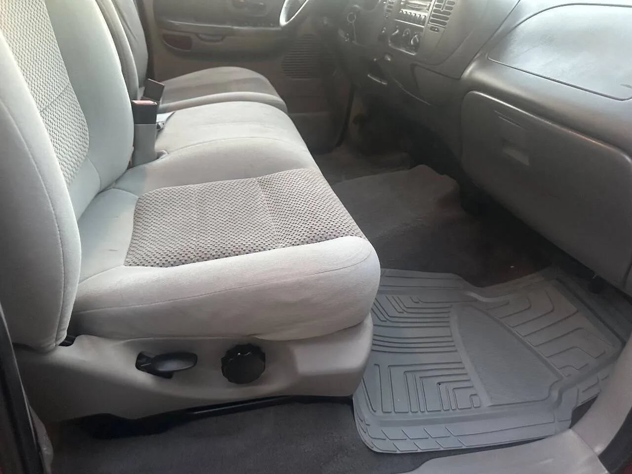 Used 2003 Ford F150 XLT AWD/4WD image 26
