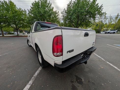 Used 1999 Ford F150 Lariat RWD image 5
