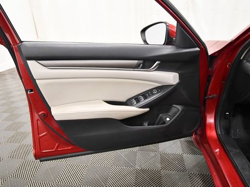 Certified 2018 Honda Accord LX image 12