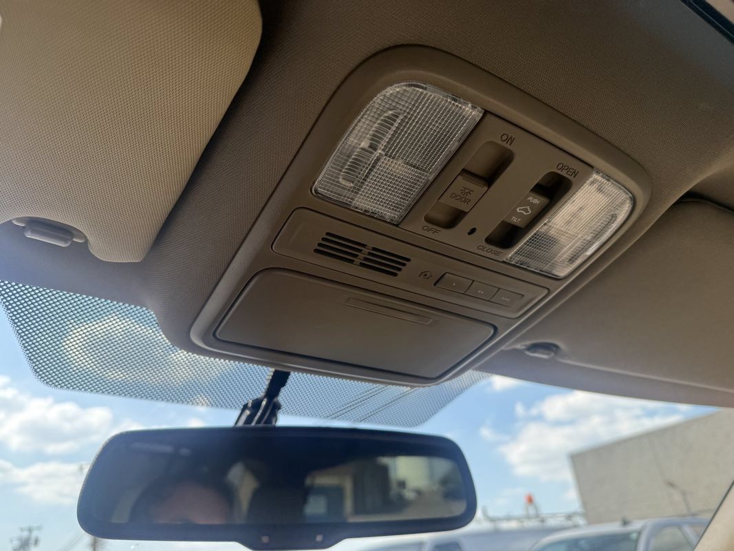 Used 2015 Honda Pilot Touring image 15