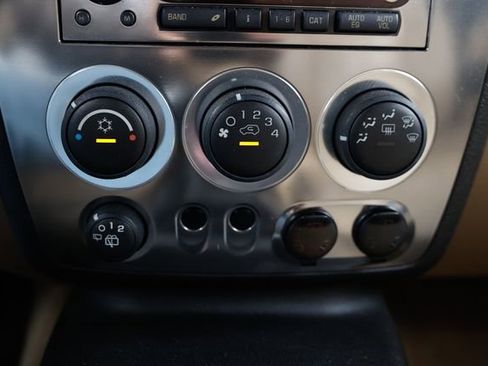 Used 2006 HUMMER H3 4dr 4WD SUV image 34