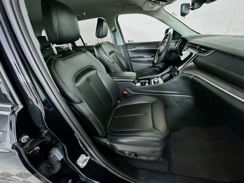 Used 2023 Jeep Grand Cherokee Limited w/ Trailer Tow Prep Group (B) image 31