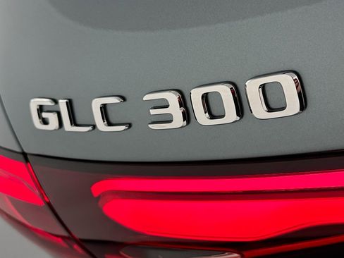 New 2026 Mercedes-Benz GLC 300 GLC 300 image 8